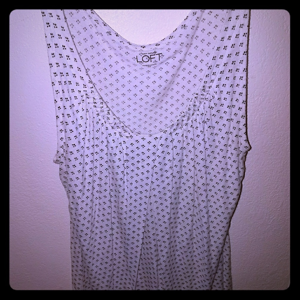 Ann Taylor -Loft scoop neck tank